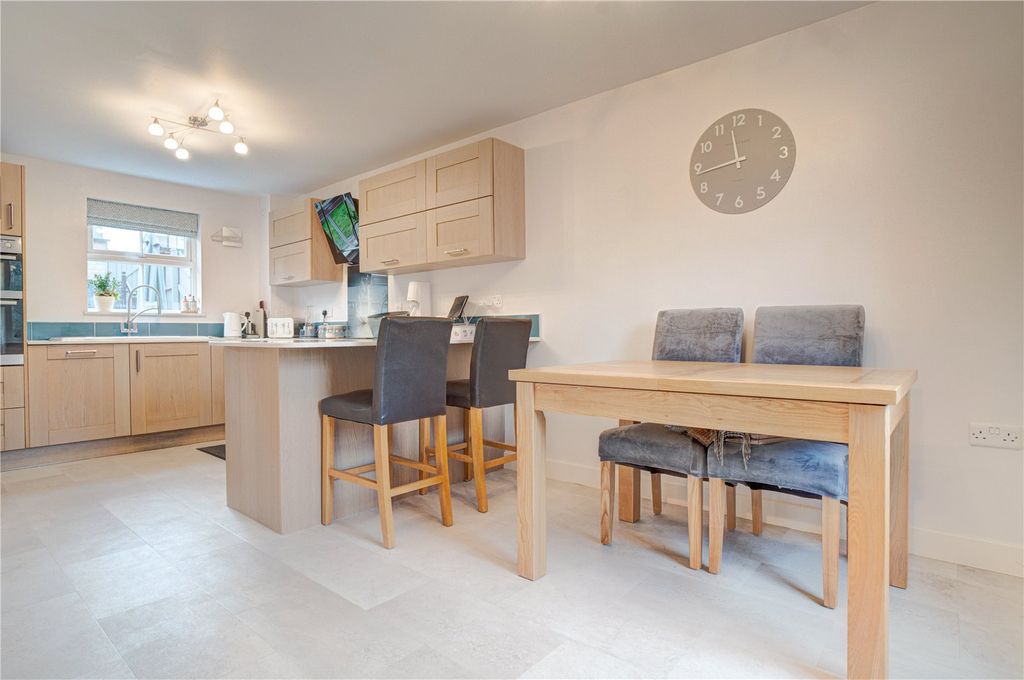 Property photo 3 of 12 Picture No. 03