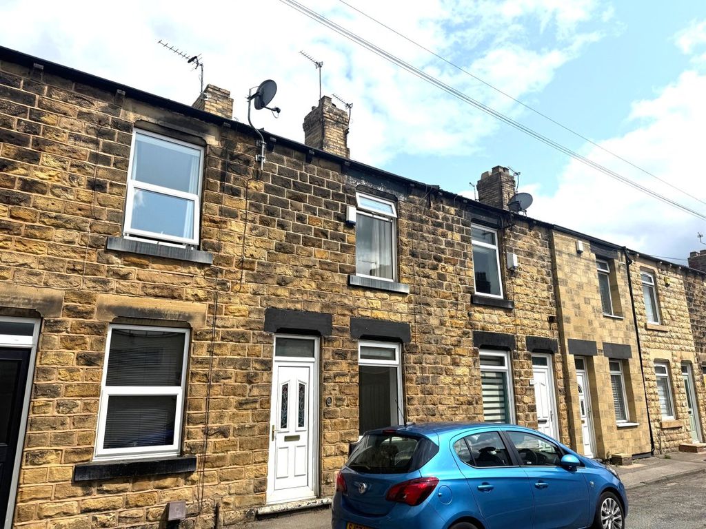 Property photo 2 of 11