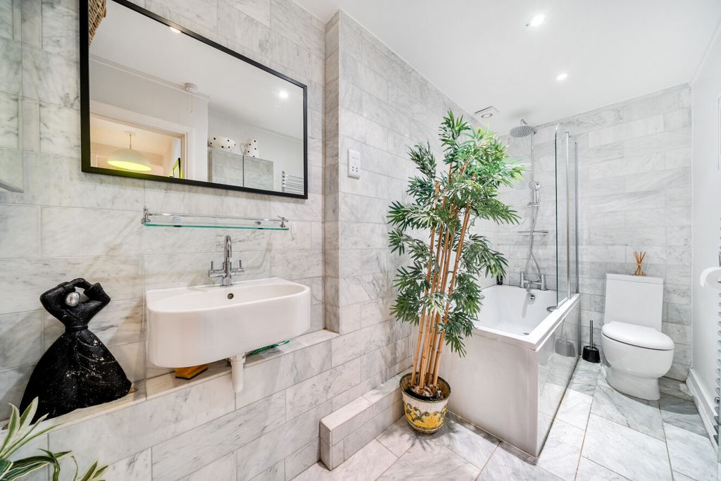 Property photo 3 of 8 1457260-16-6A0463...
