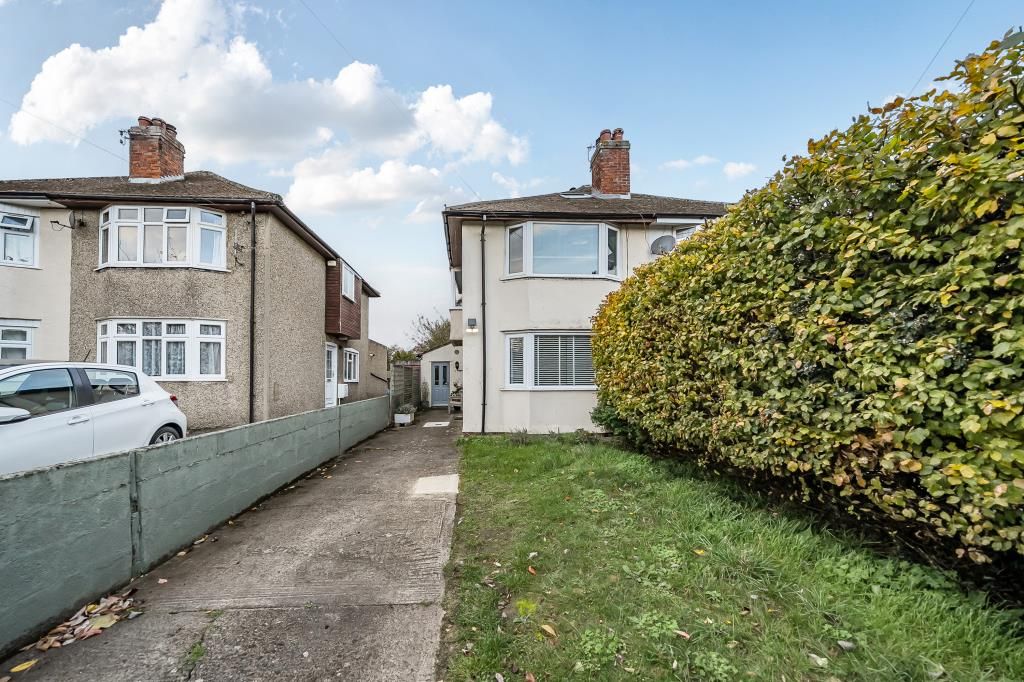 Property photo 3 of 27 External View