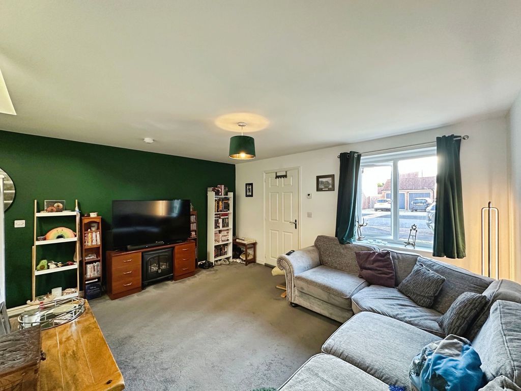 Property photo 3 of 18 Photo 18