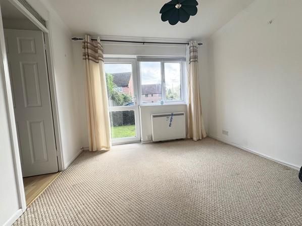 Property photo 3 of 7 Beroom With Door To Gardens