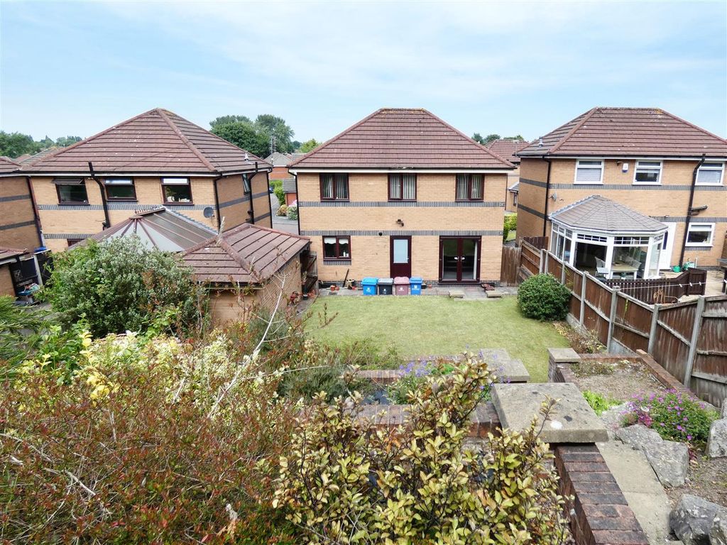 Property photo 2 of 23