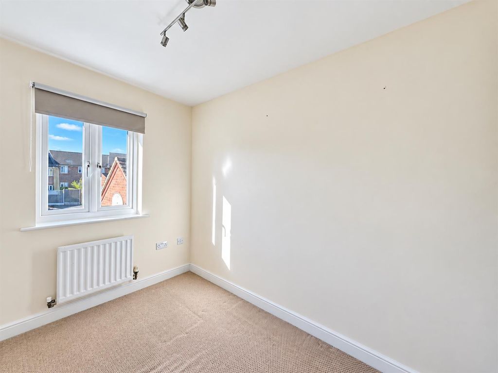 Property photo 3 of 19 6 Gw 7 .Png