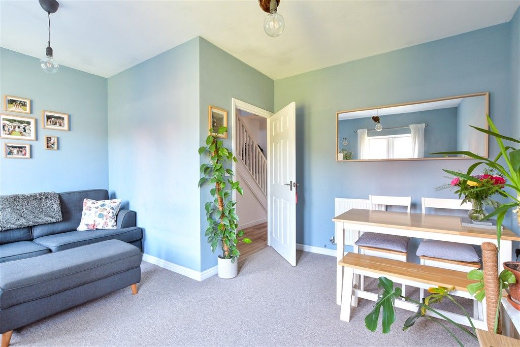 Property photo 3 of 14 Lounge/ Dining Room