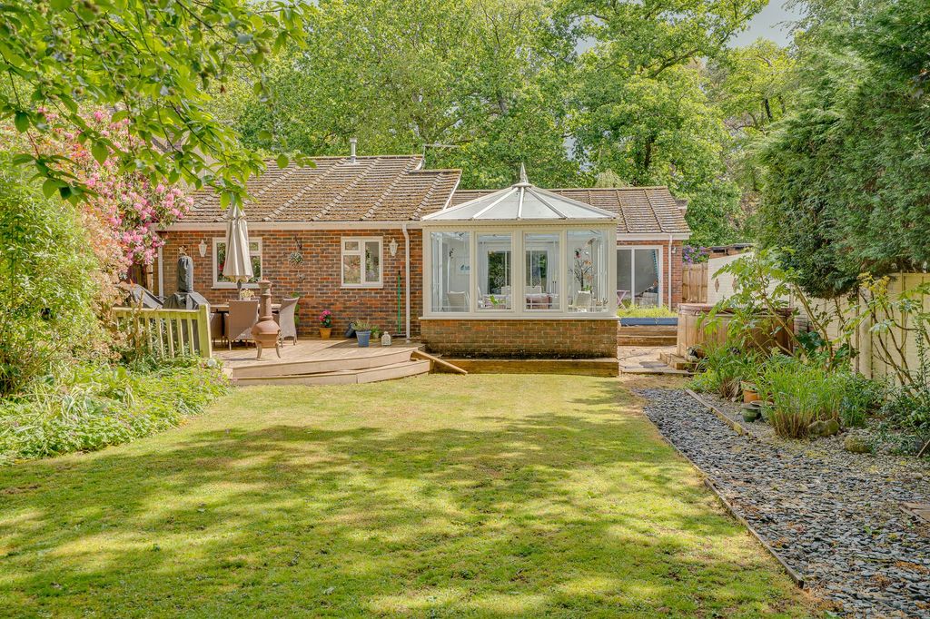 Property photo 3 of 24