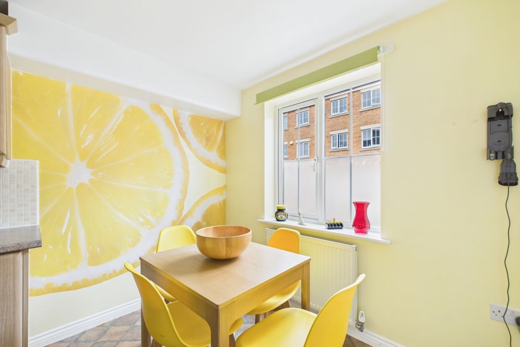 Property photo 3 of 13 Dining