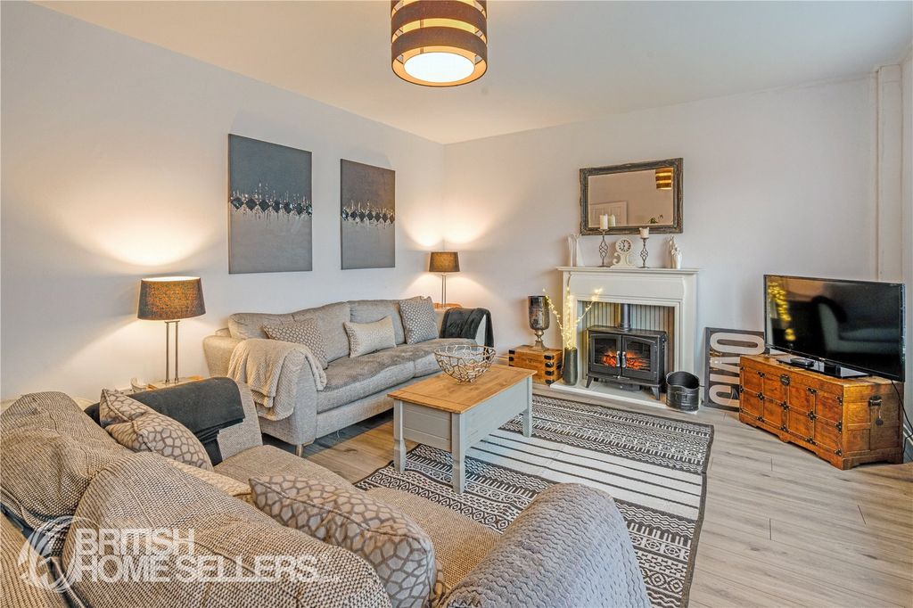 Property photo 3 of 17 Picture No. 10