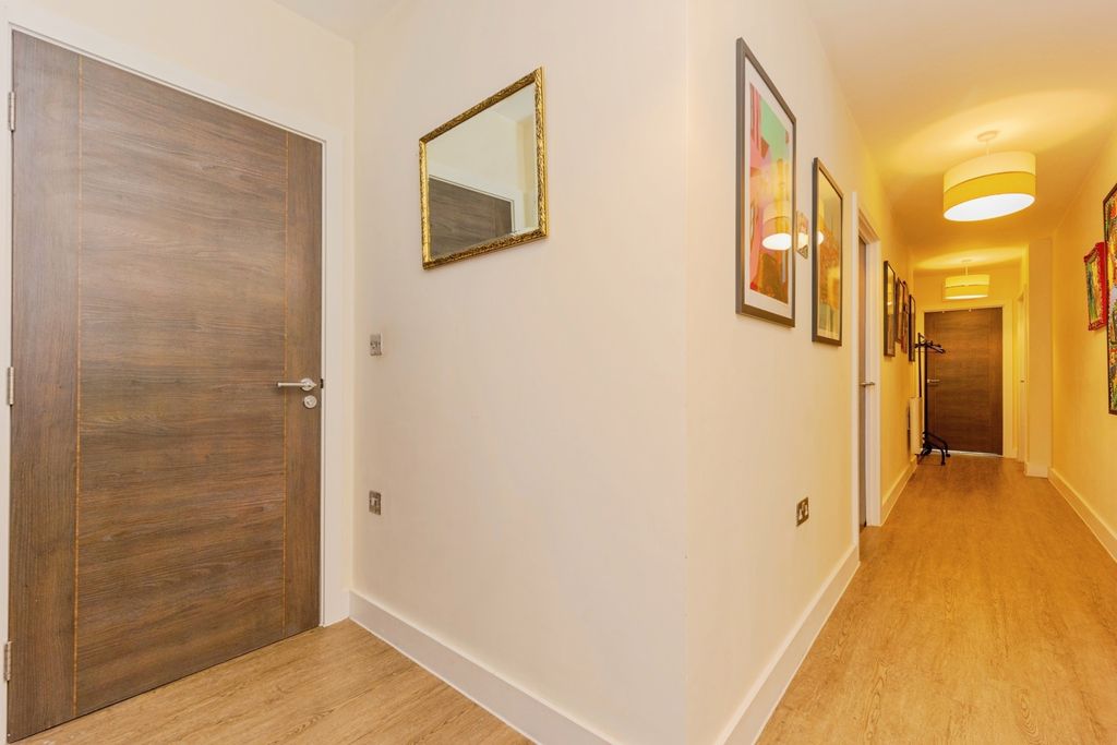 Property photo 2 of 16 Photo