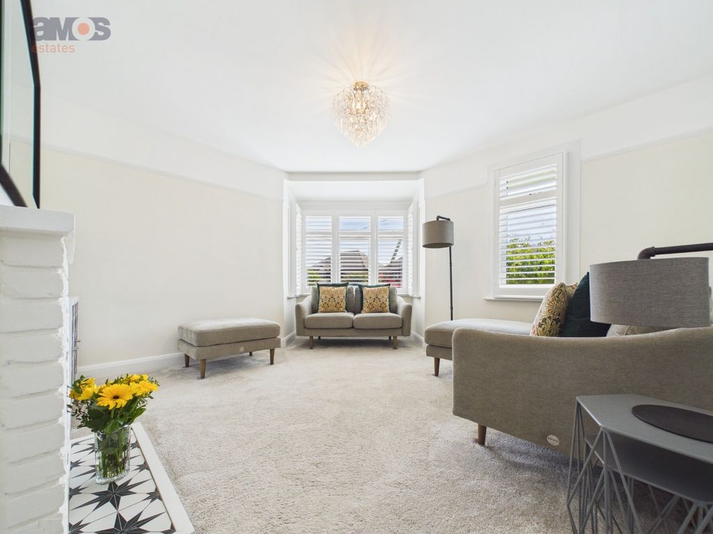 Property photo 3 of 21 4906626