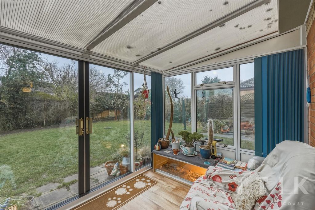 Property photo 3 of 32 6.Jpg