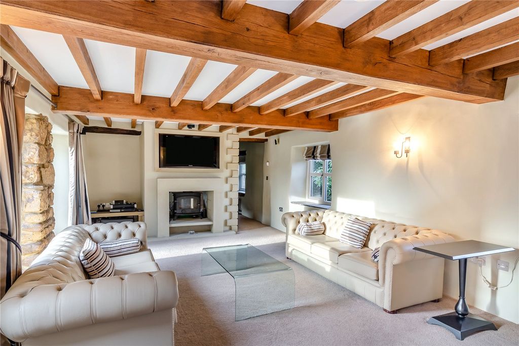 Property photo 3 of 19 Picture 3