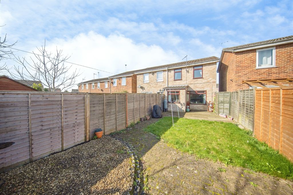 Property photo 2 of 18