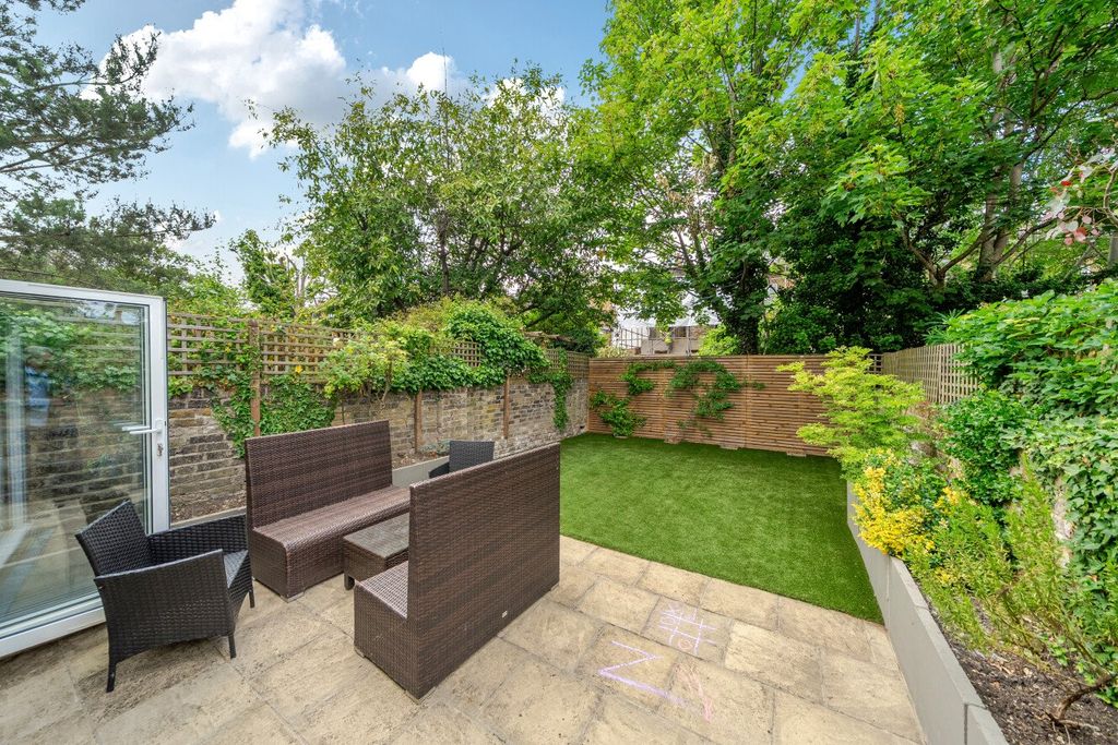 Property photo 2 of 12 Picture No. 09