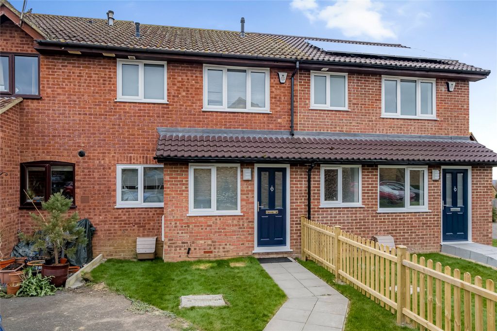 Property photo 1 of 8 Front Aspect