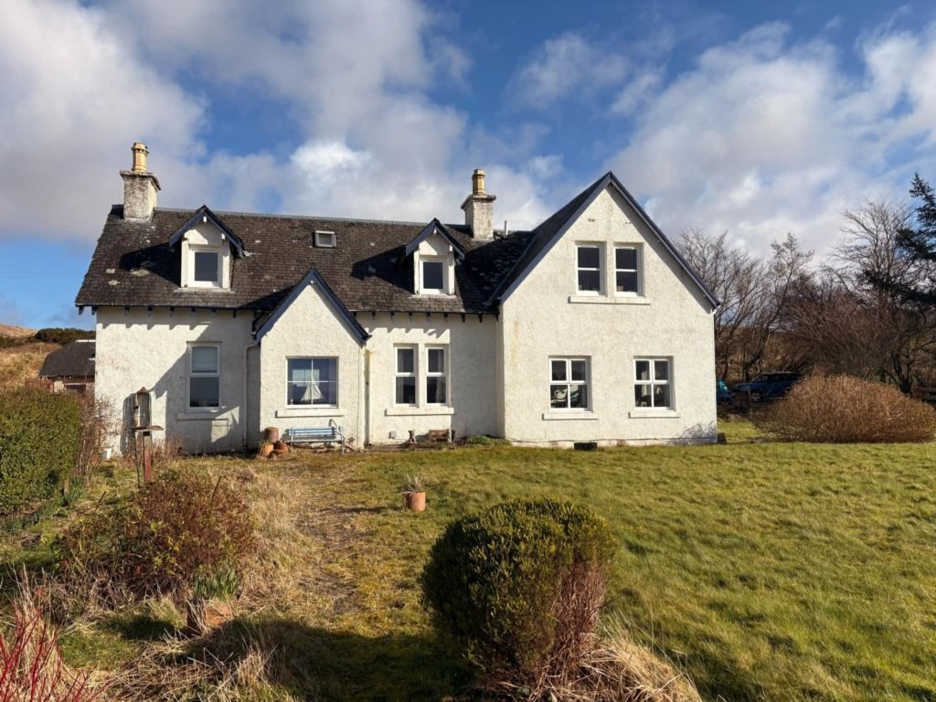Property photo 2 of 53