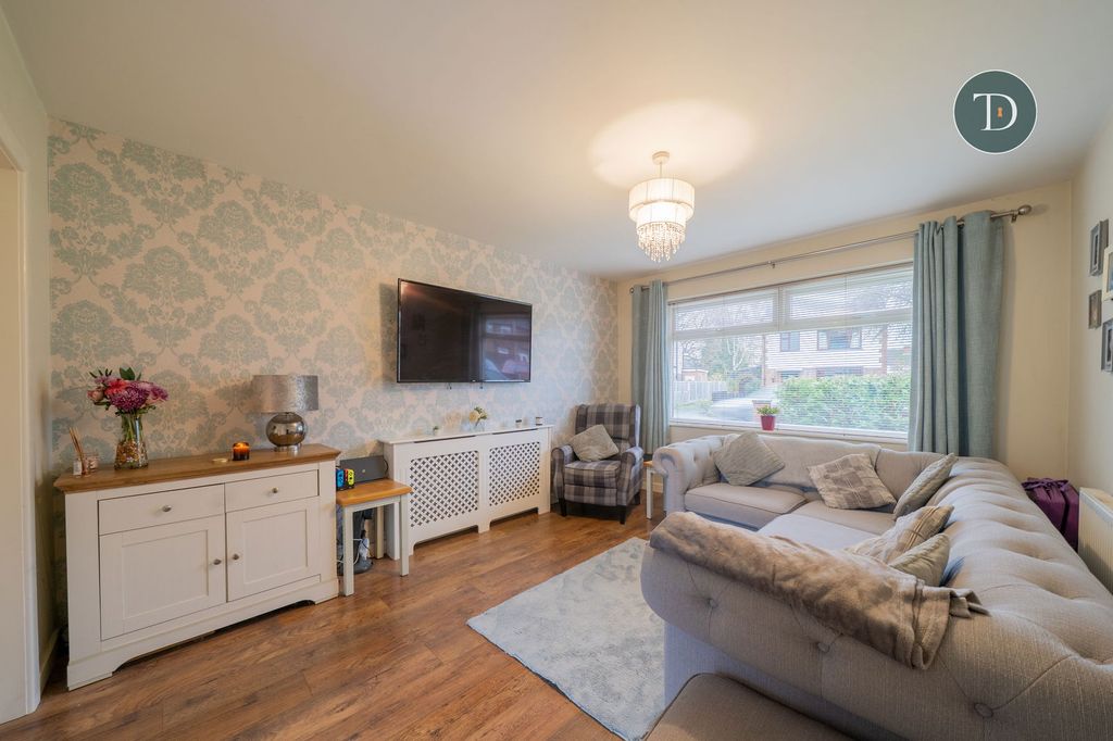 Property photo 2 of 24