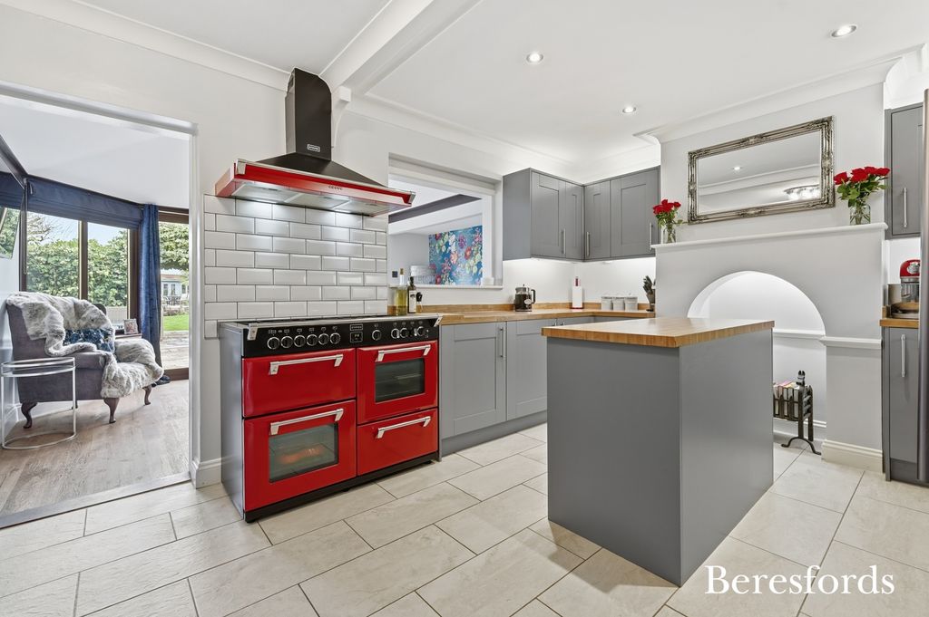 Property photo 2 of 30 Picture No. 30