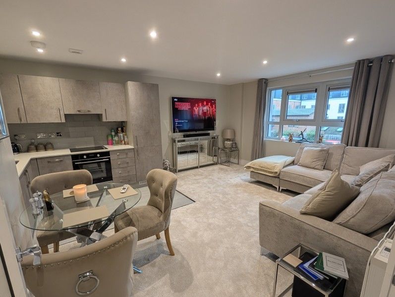 Property photo 2 of 9