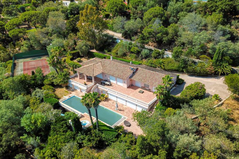 Property photo 2 of 11