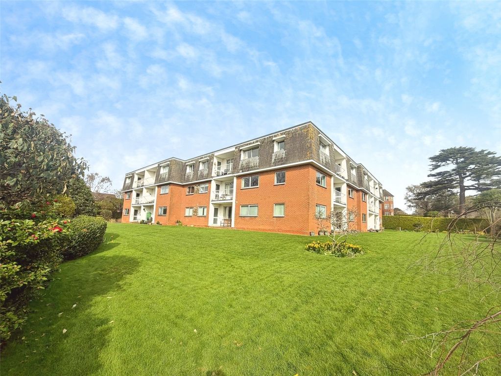 Property photo 1 of 14 Front