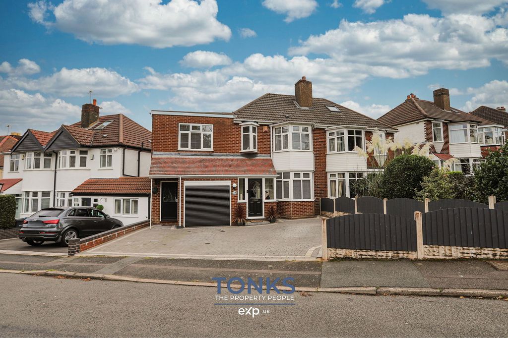 Property photo 1 of 22