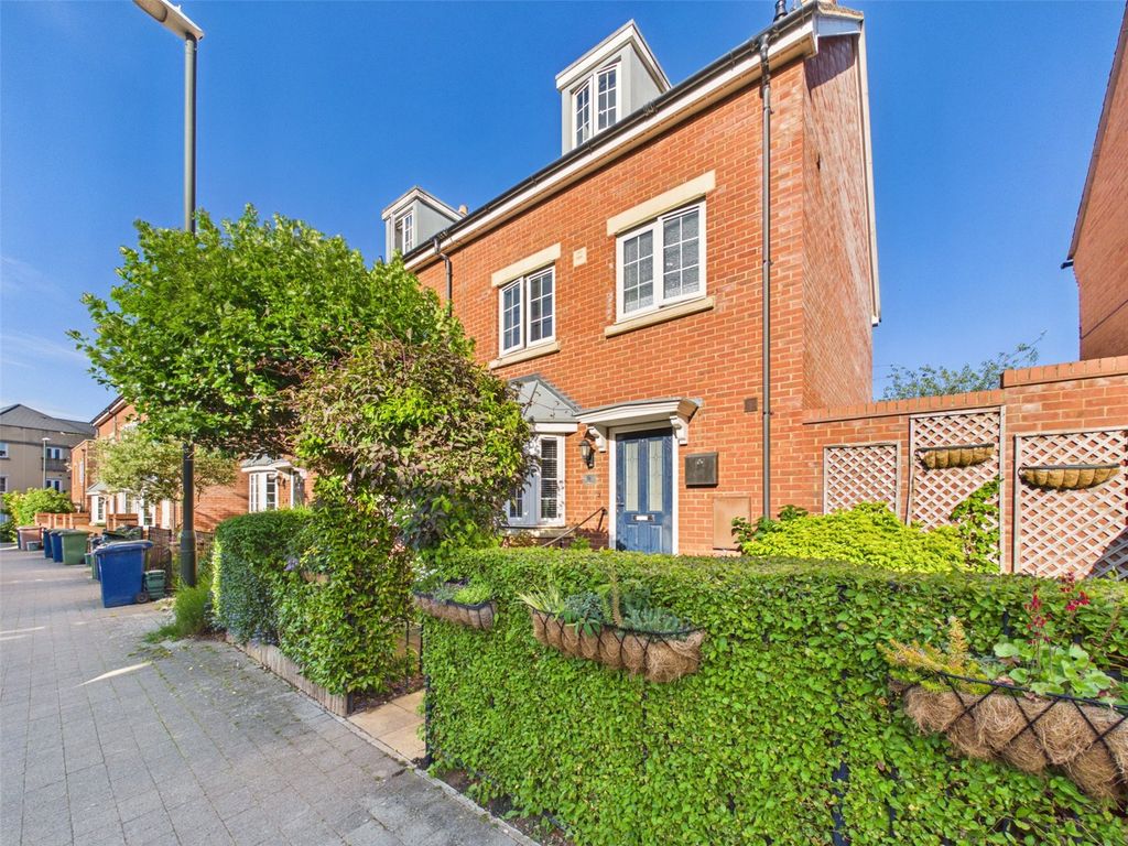 Property photo 1 of 17 Picture No. 03