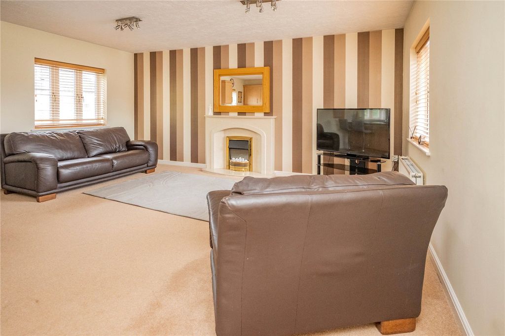 Property photo 2 of 12 Picture No. 07