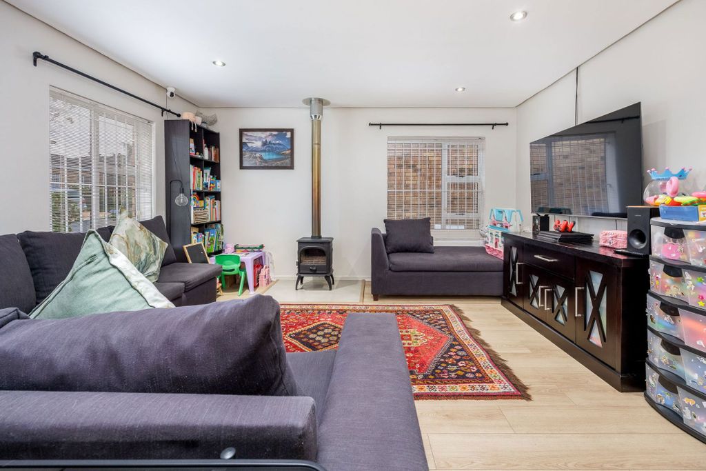 Property photo 3 of 18 Dbv1740278