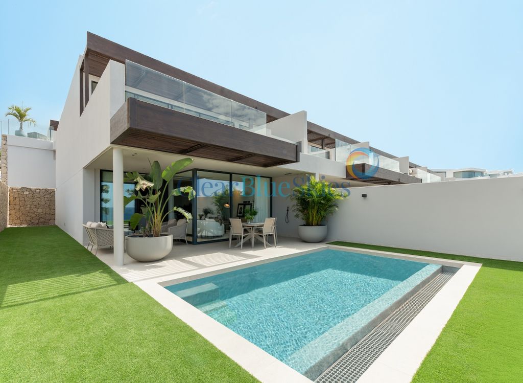 Property photo 2 of 24