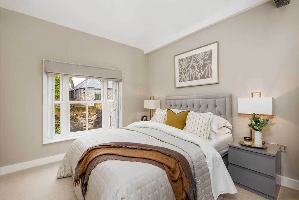 Additional image 10 of 8 bed mews to rentCheyne Walk, London SW3