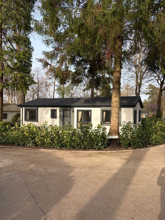 Property photo 1 of 12 Photo 12