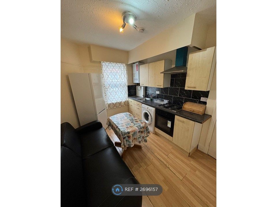 Property photo 3 of 9