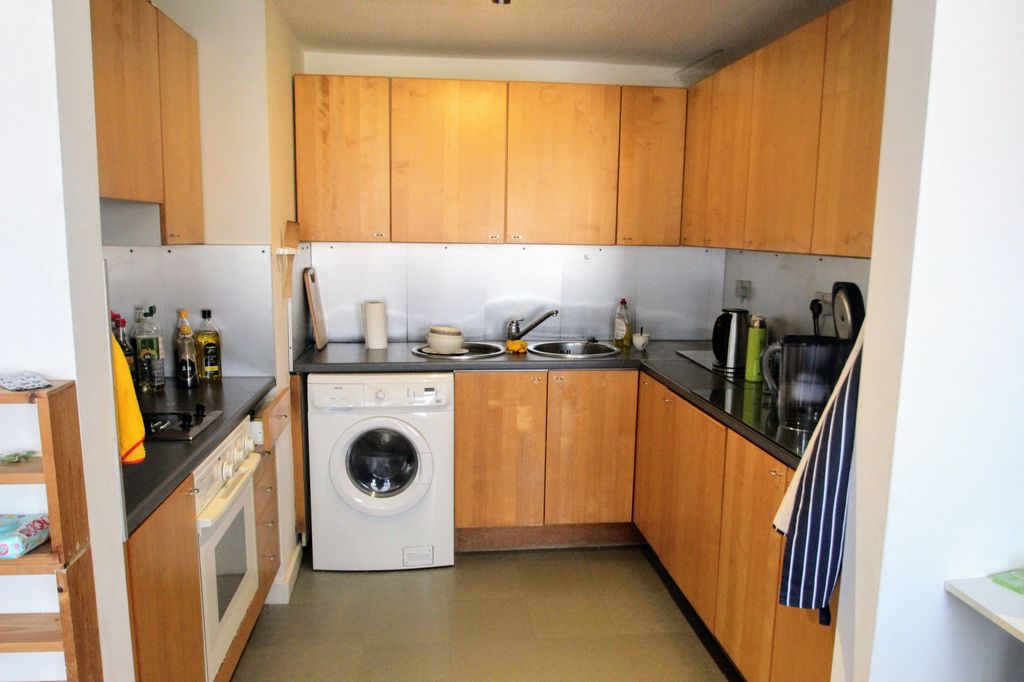 Property photo 2 of 5