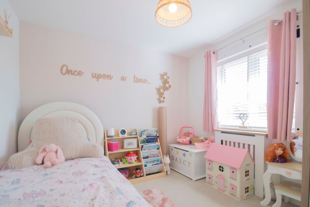 Additional image 17 of 3 bed semi-detached house for saleFfordd Penallta, Gellihaf NP12