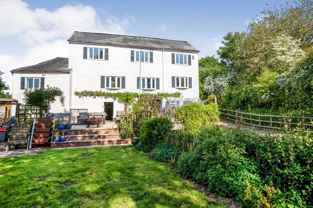 Property photo 1 of 24