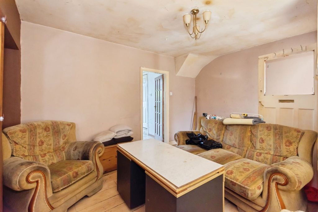 Property photo 2 of 10 Image 1