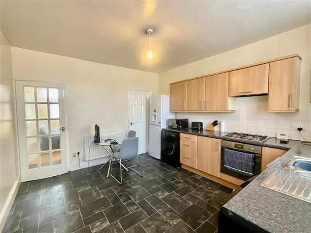 Property photo 3 of 14 Kitchen Diner