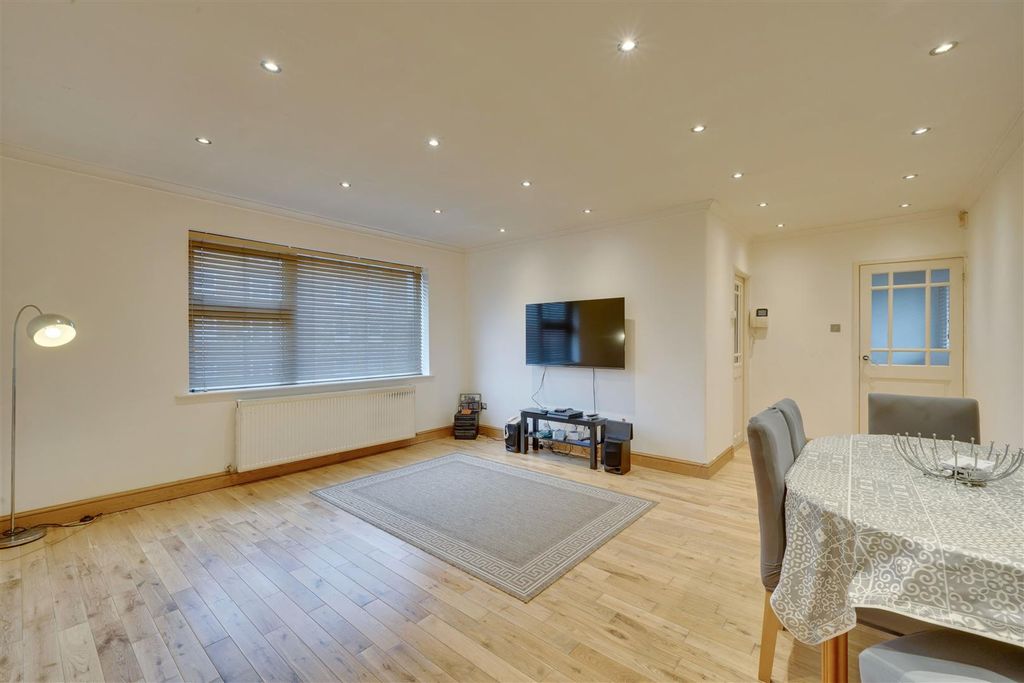 Property photo 1 of 10 Dsc05259-Dsc05263.Jpg