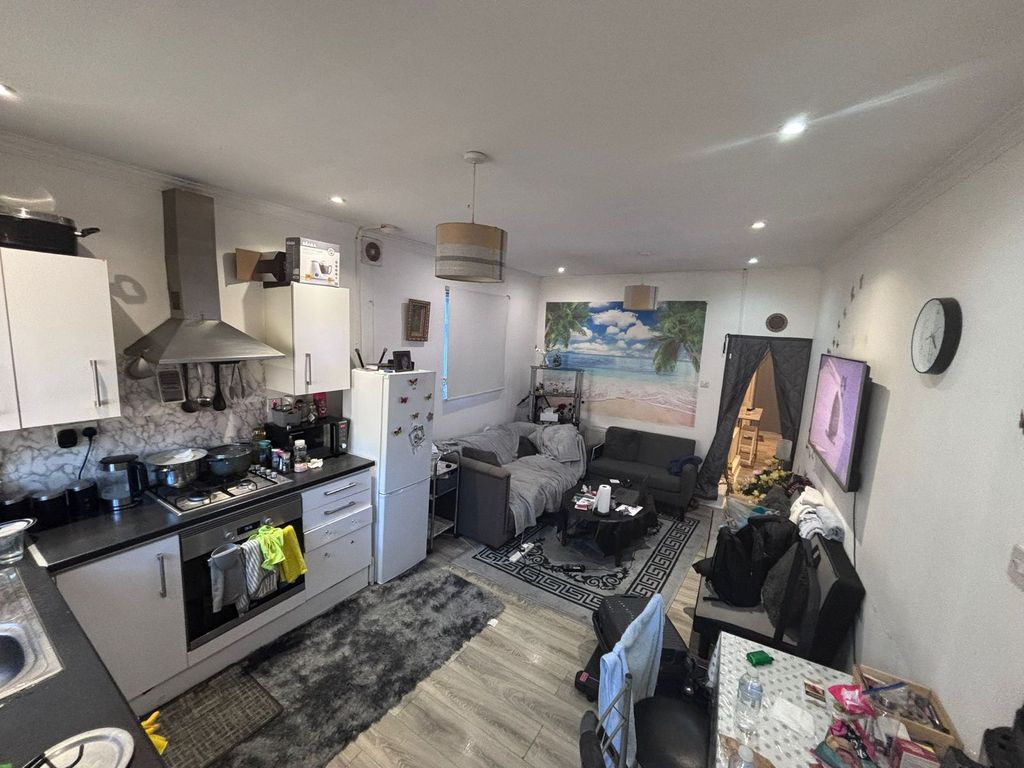 Property photo 1 of 4 Open Kitchen Living Area