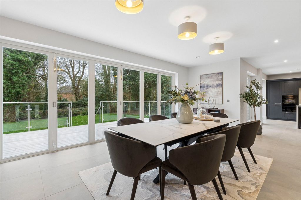 Property photo 3 of 17 * Show Home