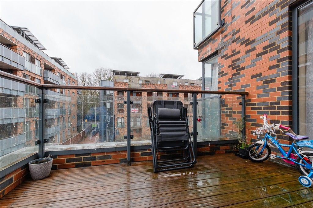 Property photo 2 of 6 Balcony