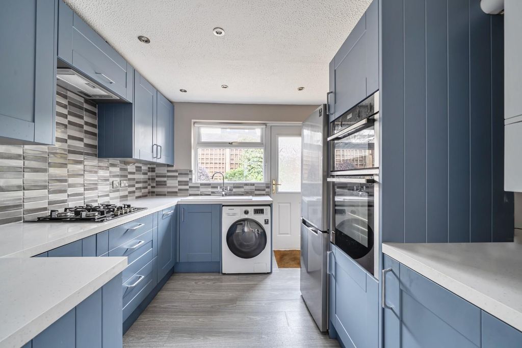 Property photo 3 of 21 1402812-14-69722Bc065667.Jpg