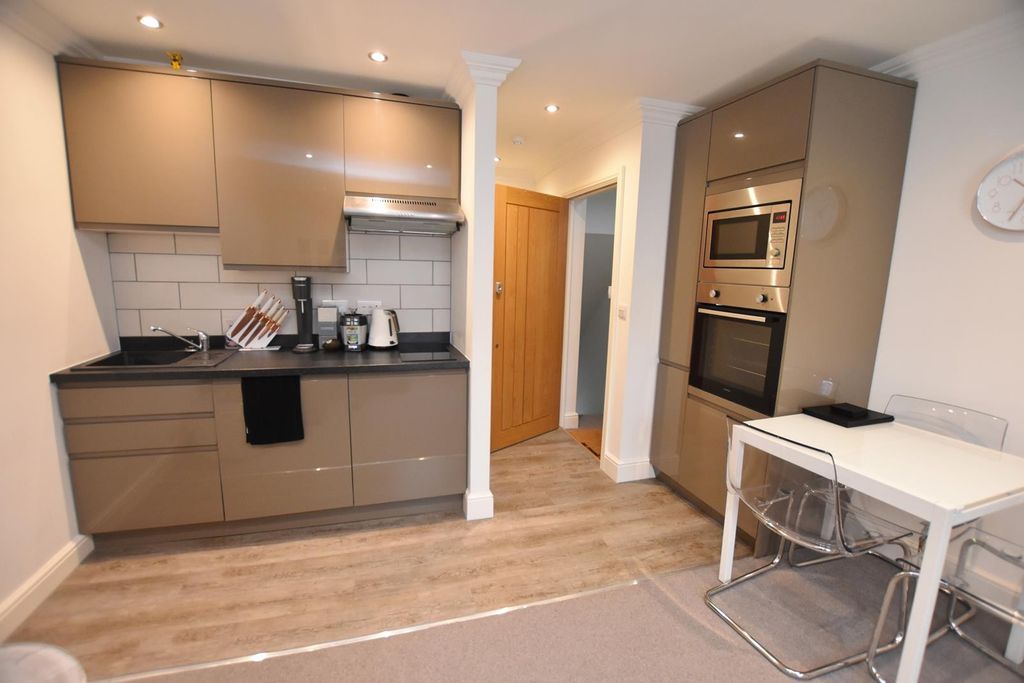 Property photo 1 of 5 Kitchen