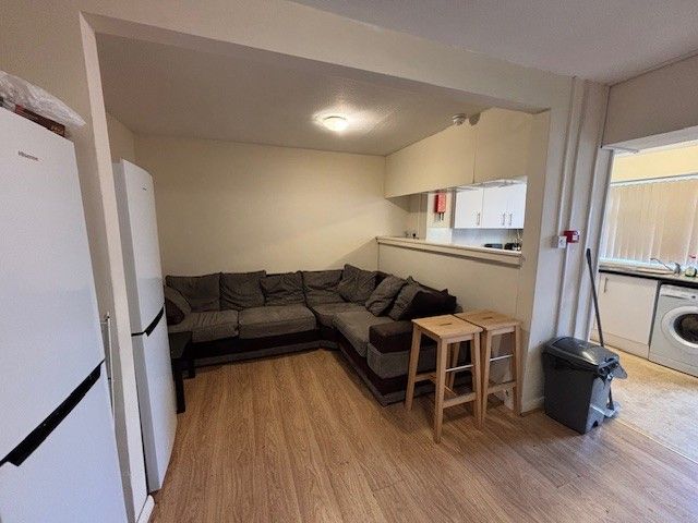 Property photo 2 of 4