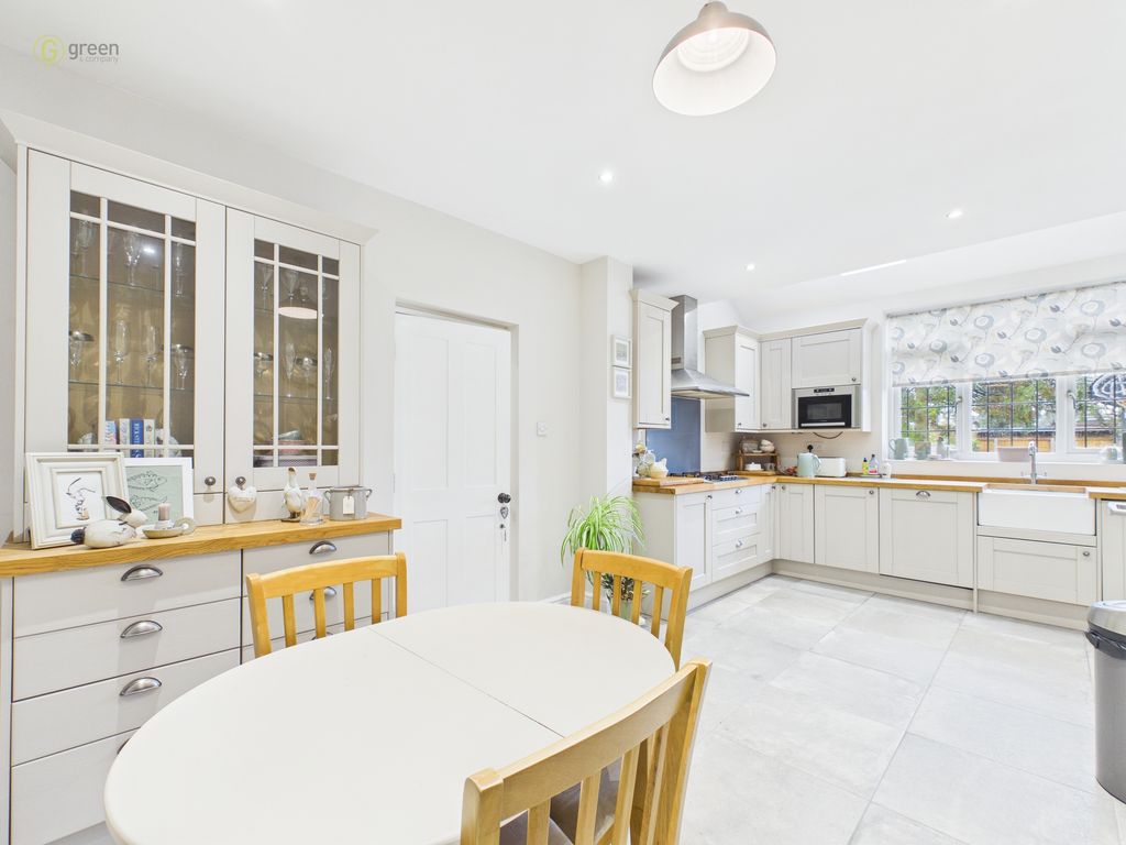 Property photo 3 of 22 Cam03830G0Pr0268Still014