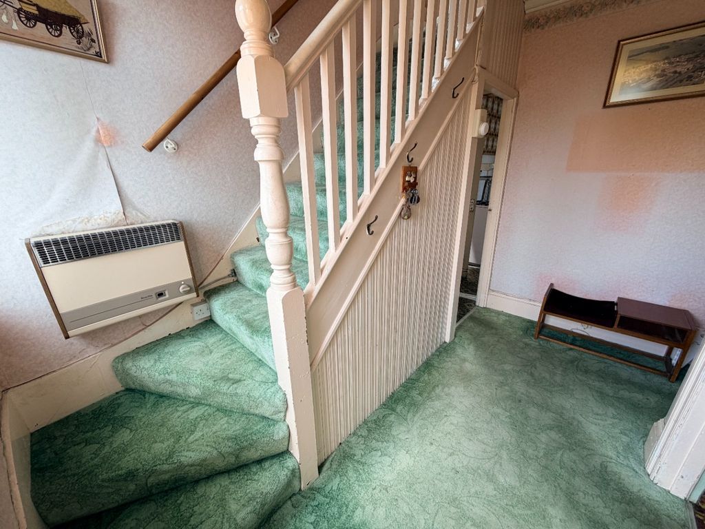 Property photo 3 of 16 5209033
