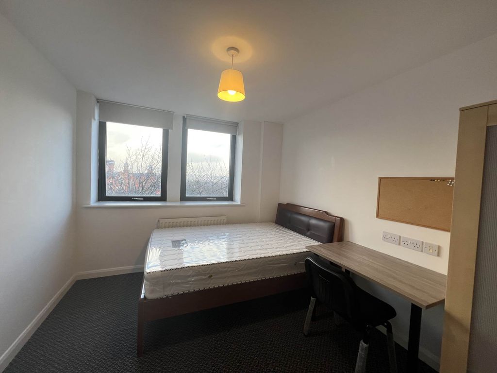Property photo 2 of 6