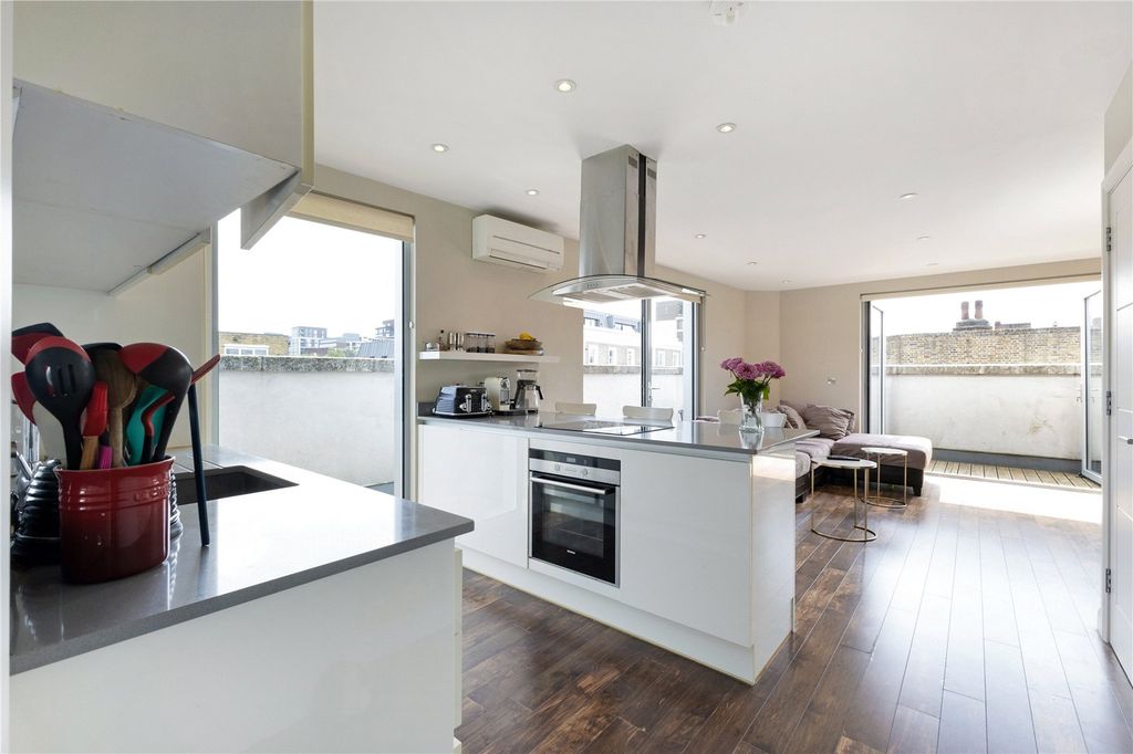 Property photo 1 of 15 Kitchen