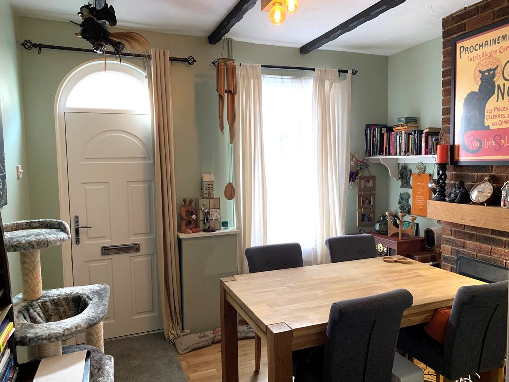 Property photo 2 of 9 A1